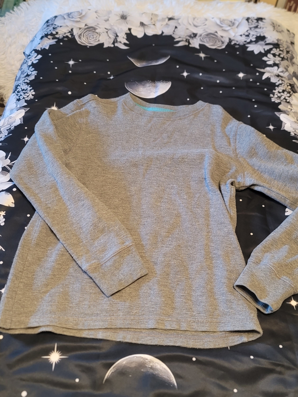 🔥3 For $15 Cherokee Gray Thermal Top with Teal Trim Size Boys Medium